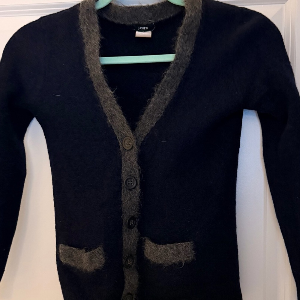 💯 Wool J. Crew Navy blue Cardigan with Gray Trim - Picture 3 of 8